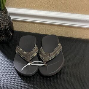 Men’s Dockers Camo Flip Flops